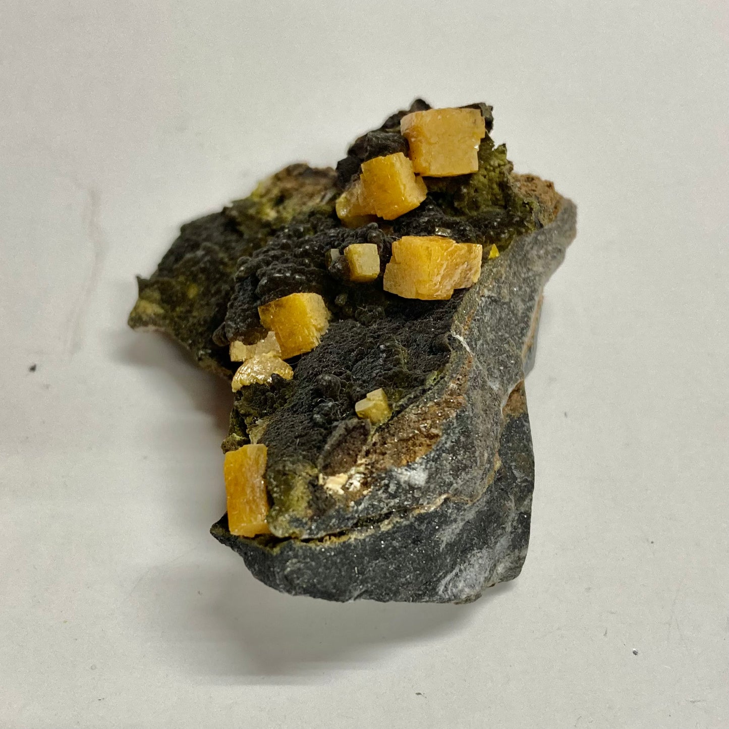 Wulfenite-Mimetite