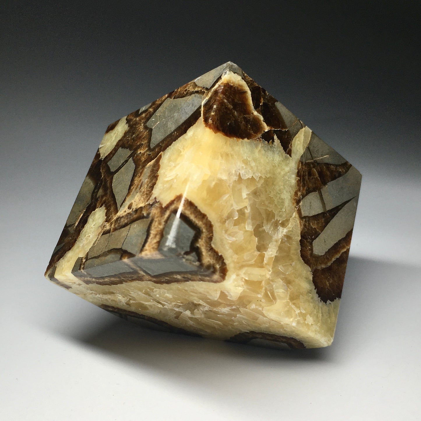 Septarian Cube