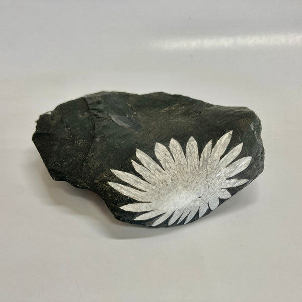 Chrysanthemum Stone 18519 石の彫刻　美しいアート作品 Chrysanthemum Stone 18519 石の彫刻